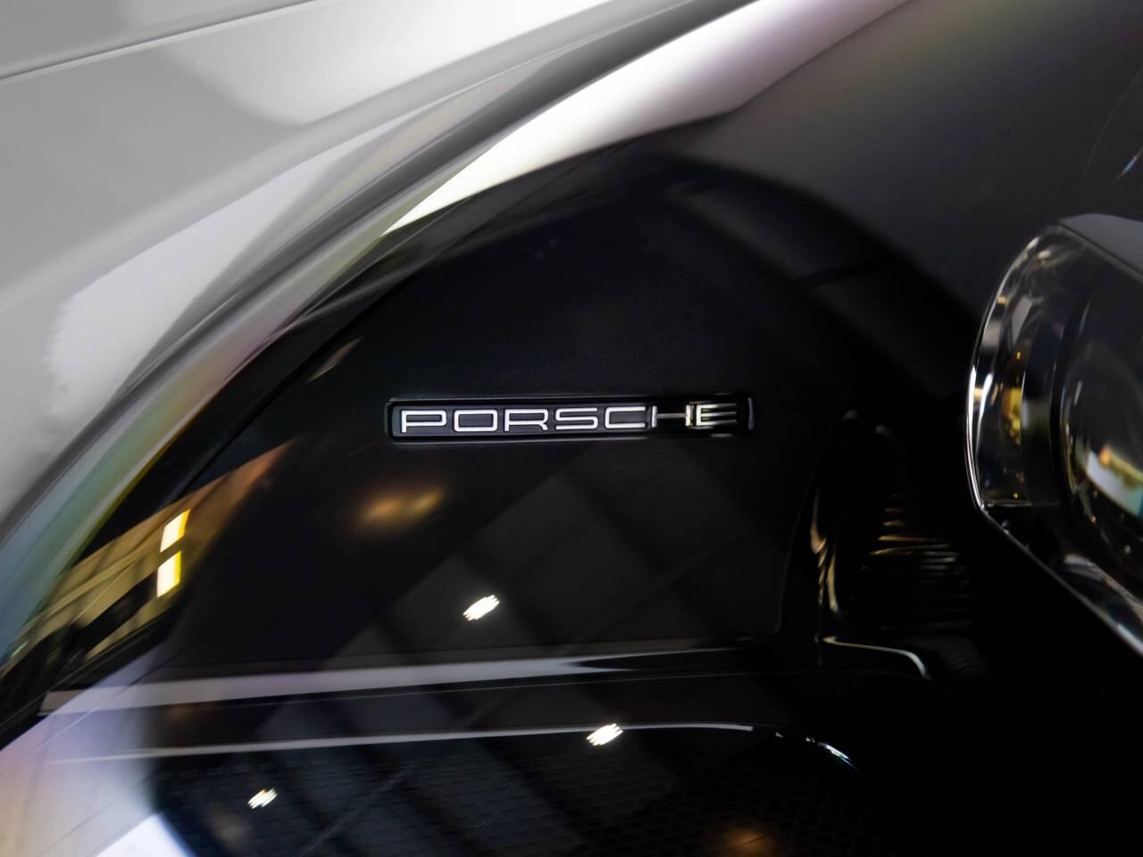 Used Porsche 911 2022 for sale - 77755504: Photo 11