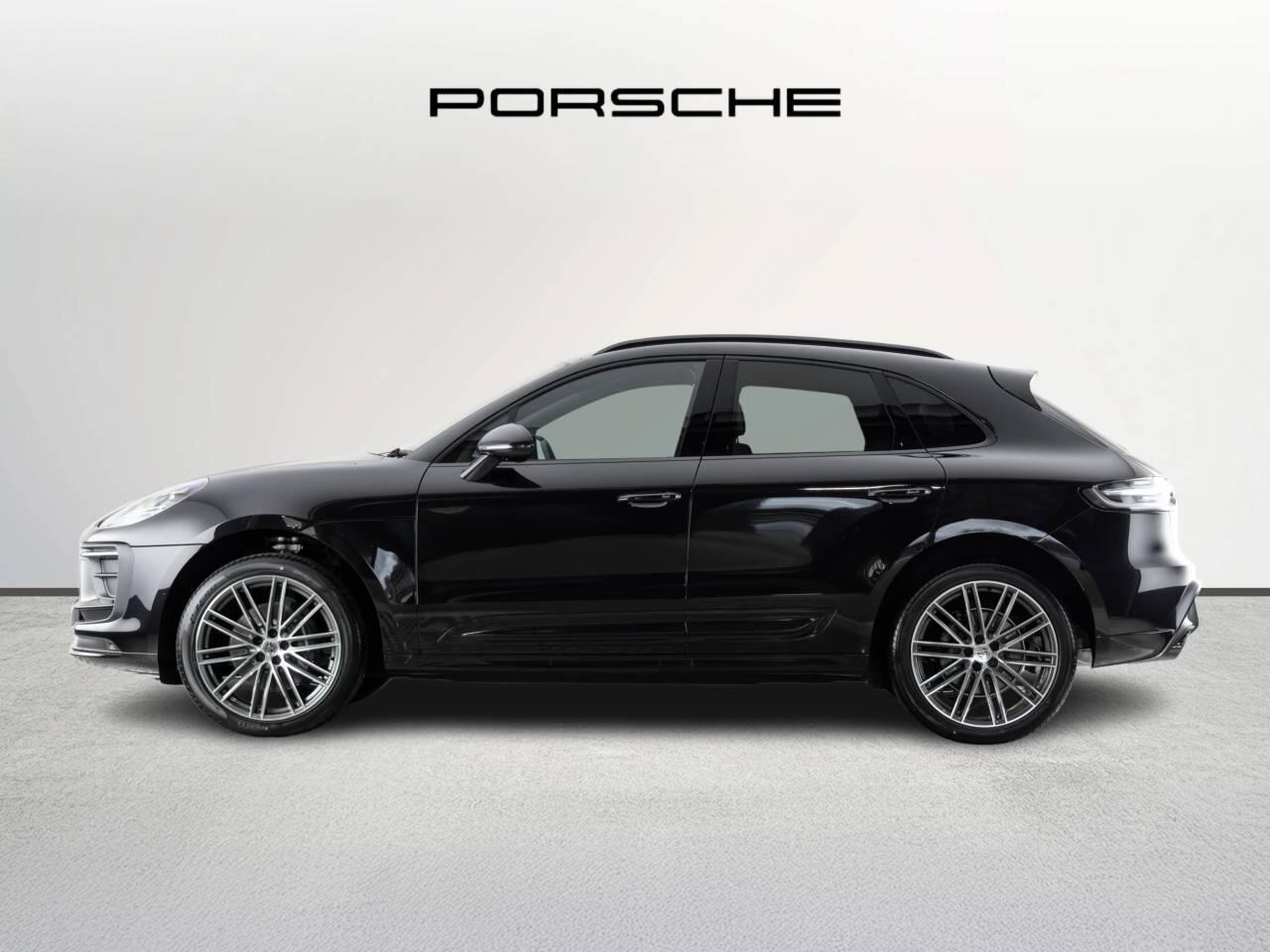 Used Porsche Macan 2025 for sale - 78190258: Photo 2
