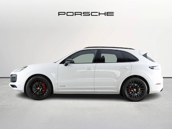 Used Porsche Cayenne 2022 for sale - 76937398: Photo