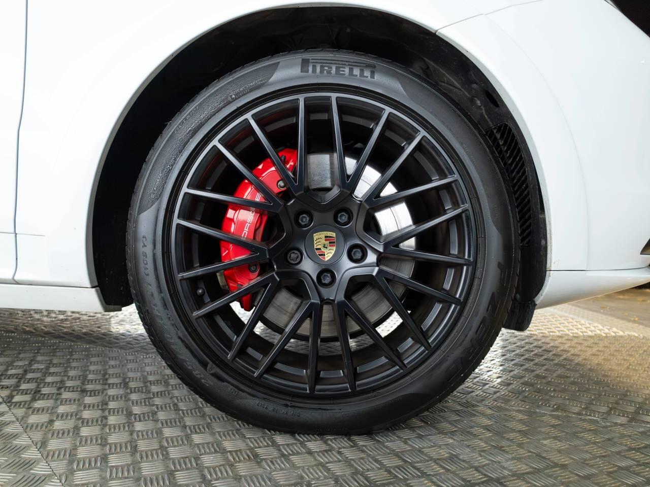 Used Porsche Cayenne 2022 for sale - 76937398: Photo 6