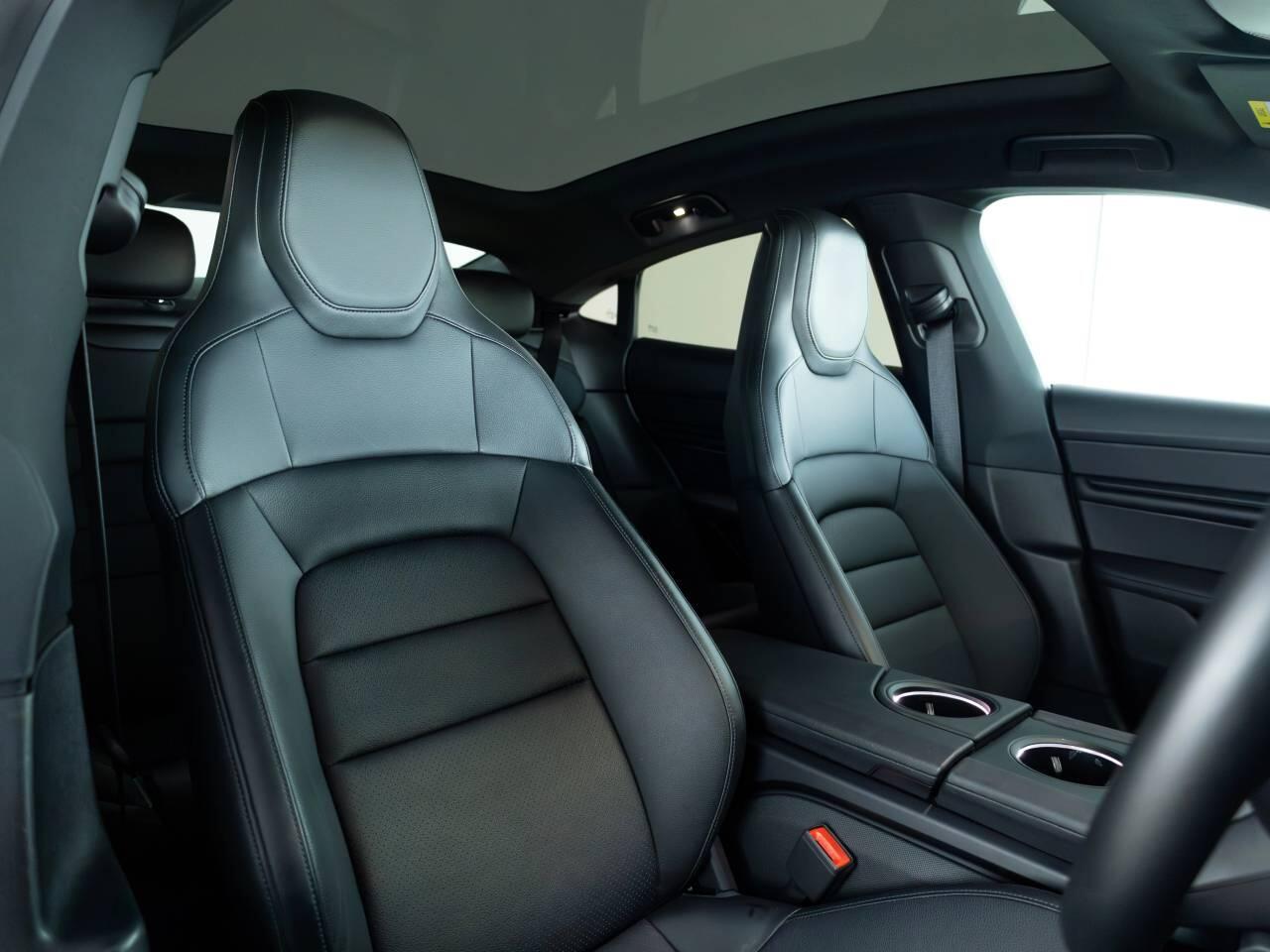 Used Porsche Taycan 2022 for sale - 78190274: Photo 5