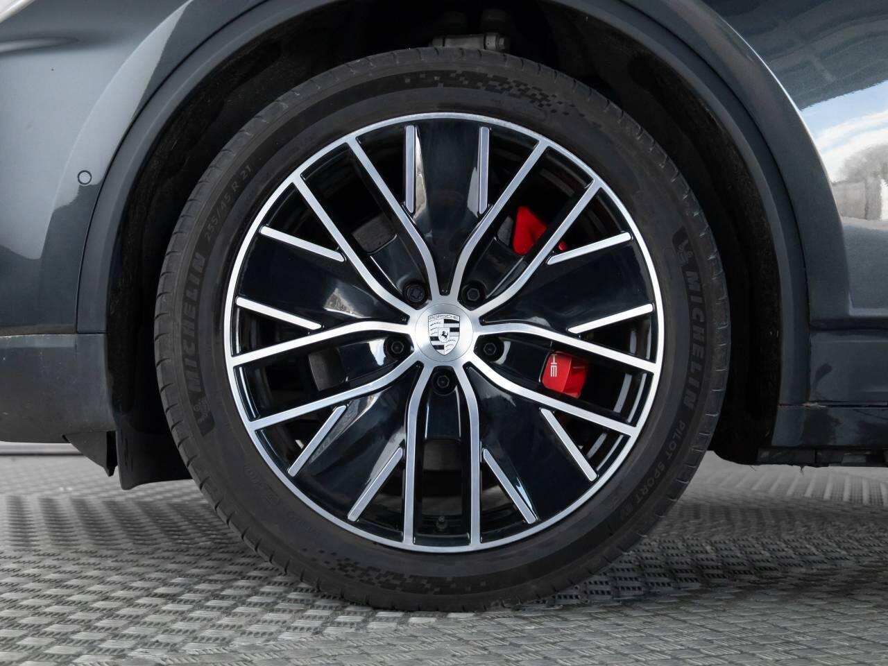 Used Porsche Macan 2025 for sale - 77728867: Photo 6