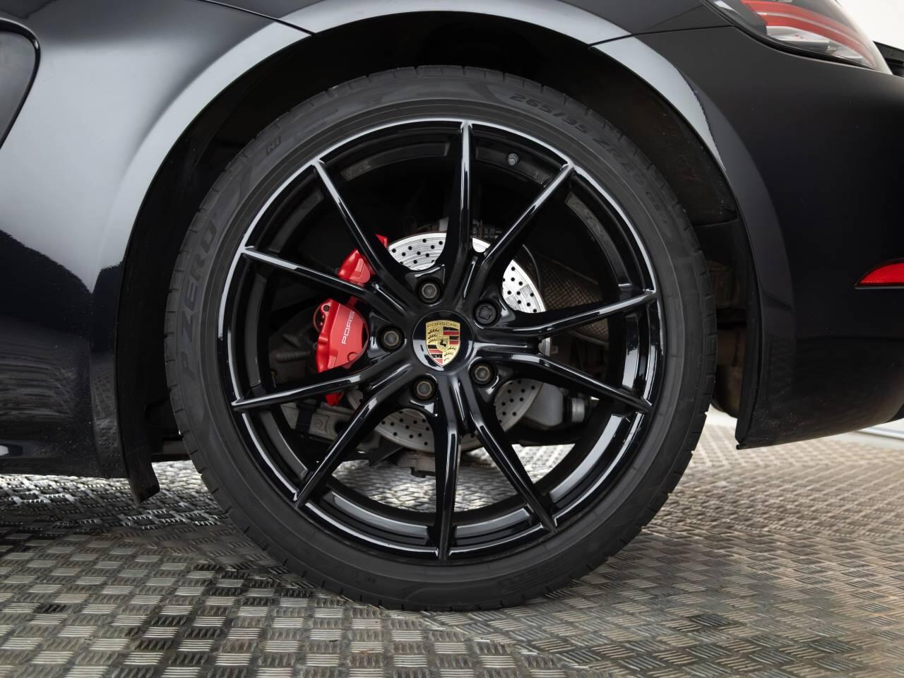 Used Porsche Cayman 2019 for sale - 77470657: Photo 6