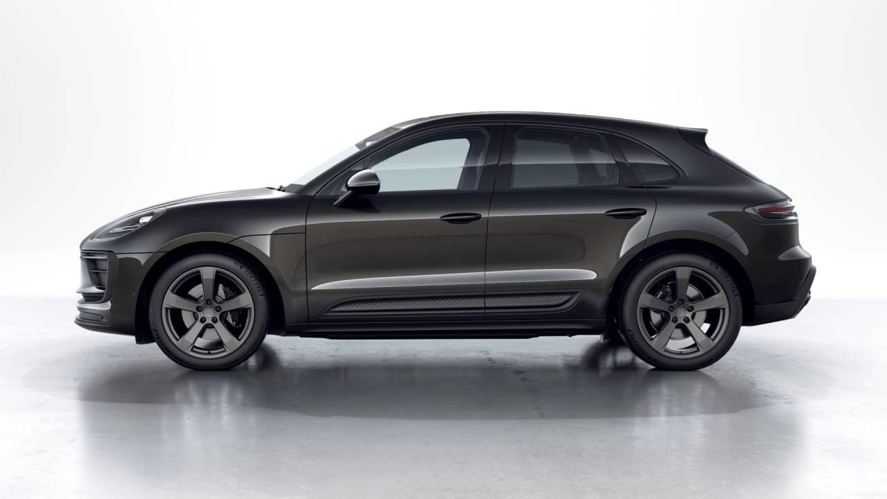 Used Porsche Macan 2021 for sale - 77885184: Photo 2