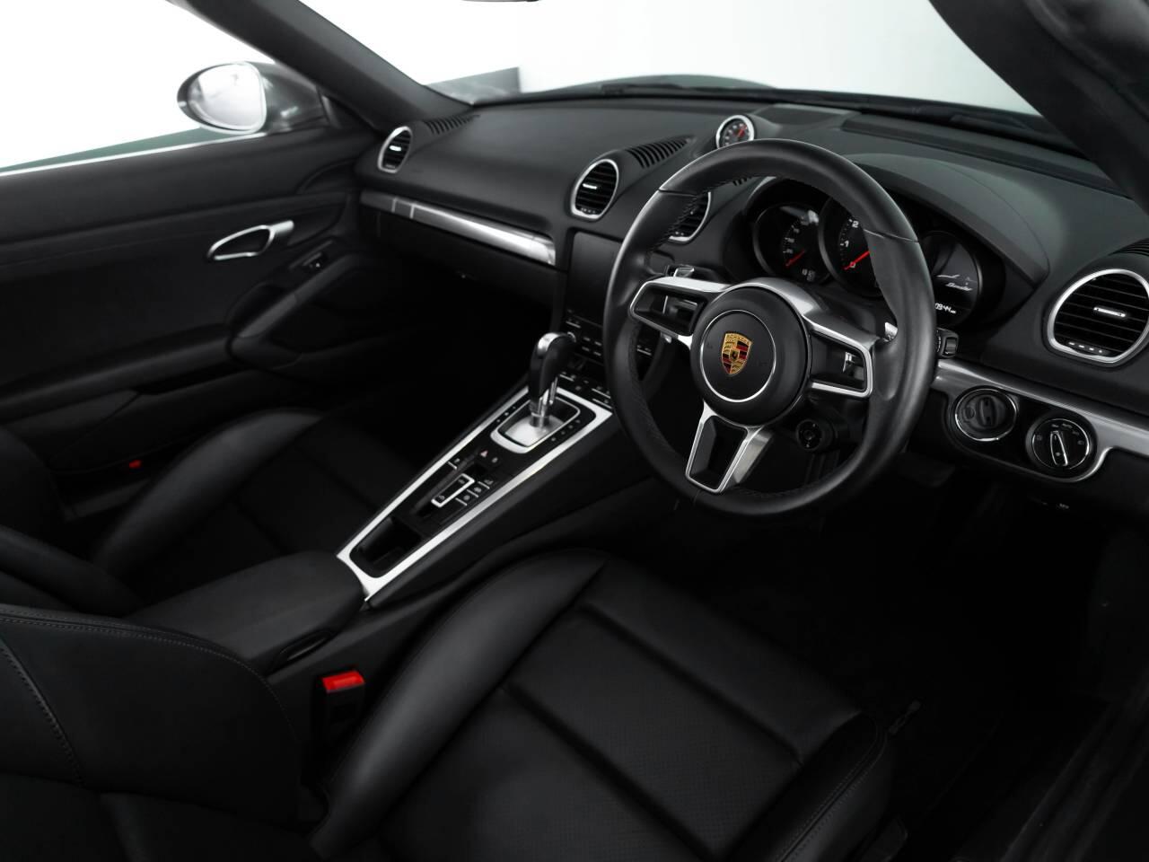 Used Porsche Boxster 2020 for sale - 77972353: Photo 4