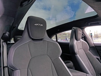 Used Porsche Taycan 2022 for sale - 78385978: Photo