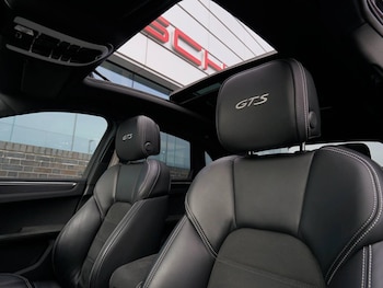 Used Porsche Macan 2024 for sale - 78378174: Photo