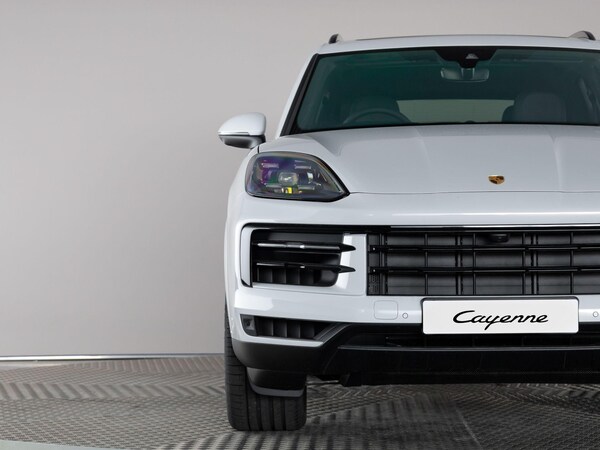 Used Porsche Cayenne 2025 for sale - 76261729: Photo 10