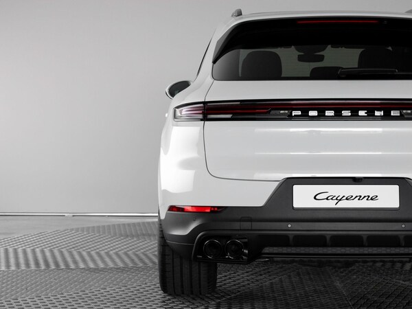 Used Porsche Cayenne 2025 for sale - 76261729: Photo 11