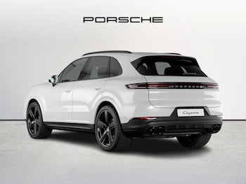 Used Porsche Cayenne 2025 for sale - 76261729: Photo 2