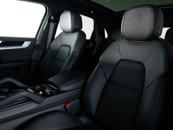 Used Porsche Cayenne 2025 for sale - 76261729: Photo 8