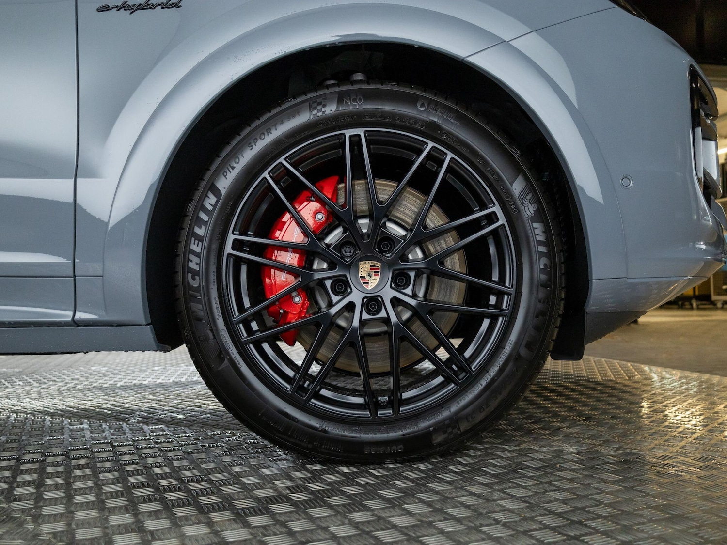 Used Porsche Cayenne 2025 for sale - 77177882: Photo 4