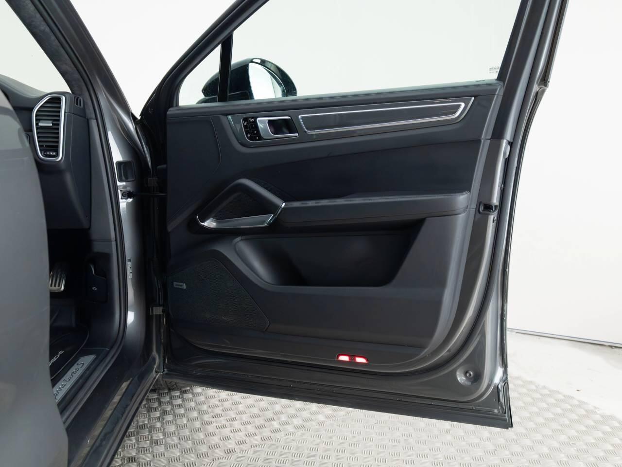 Used Porsche Cayenne 2020 for sale - 78206899: Photo 12