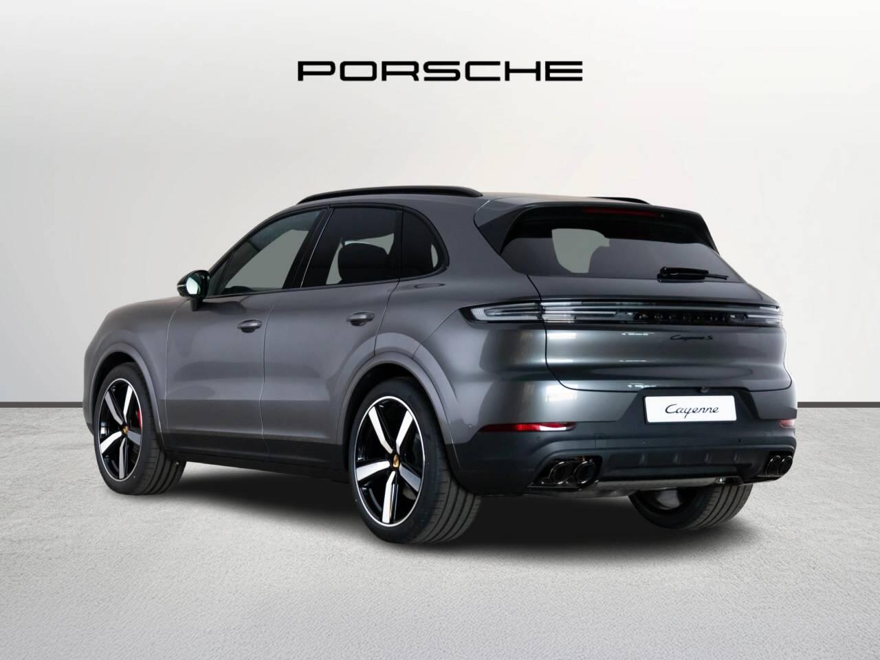 Used Porsche Cayenne 2025 for sale - 78190244: Photo 3