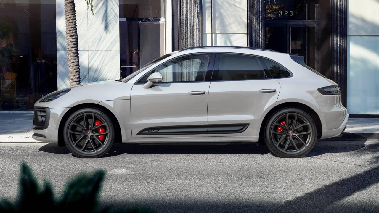 Used Porsche Macan 2021 for sale - 77397218: Photo 2