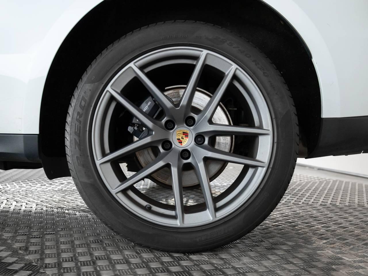Used Porsche Macan 2021 for sale - 76328405: Photo 6