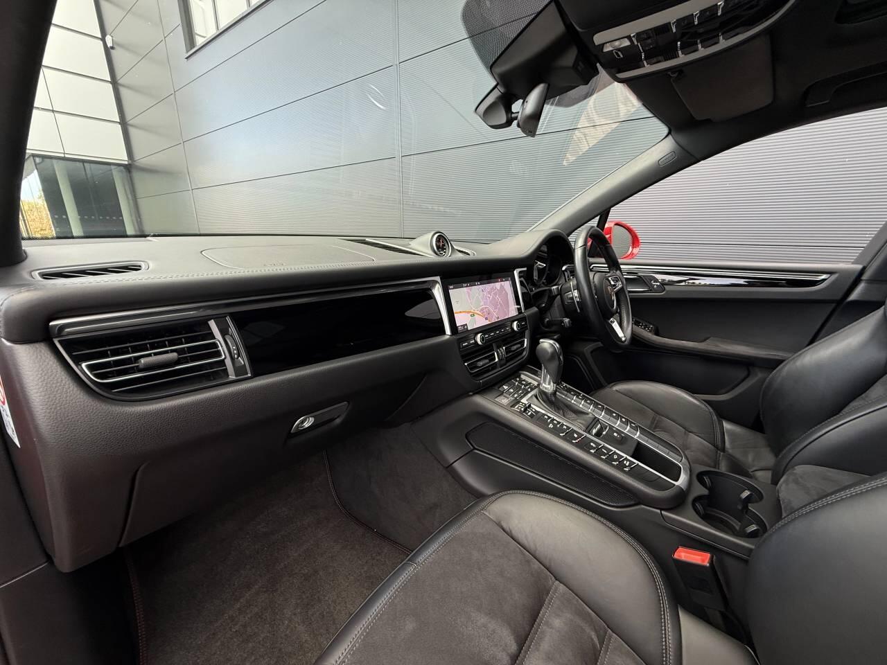 Used Porsche Macan 2020 for sale - 76914673: Photo 5