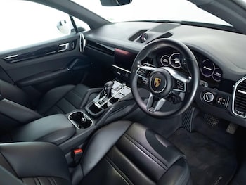 Used Porsche Cayenne 2021 for sale - 78190245: Photo
