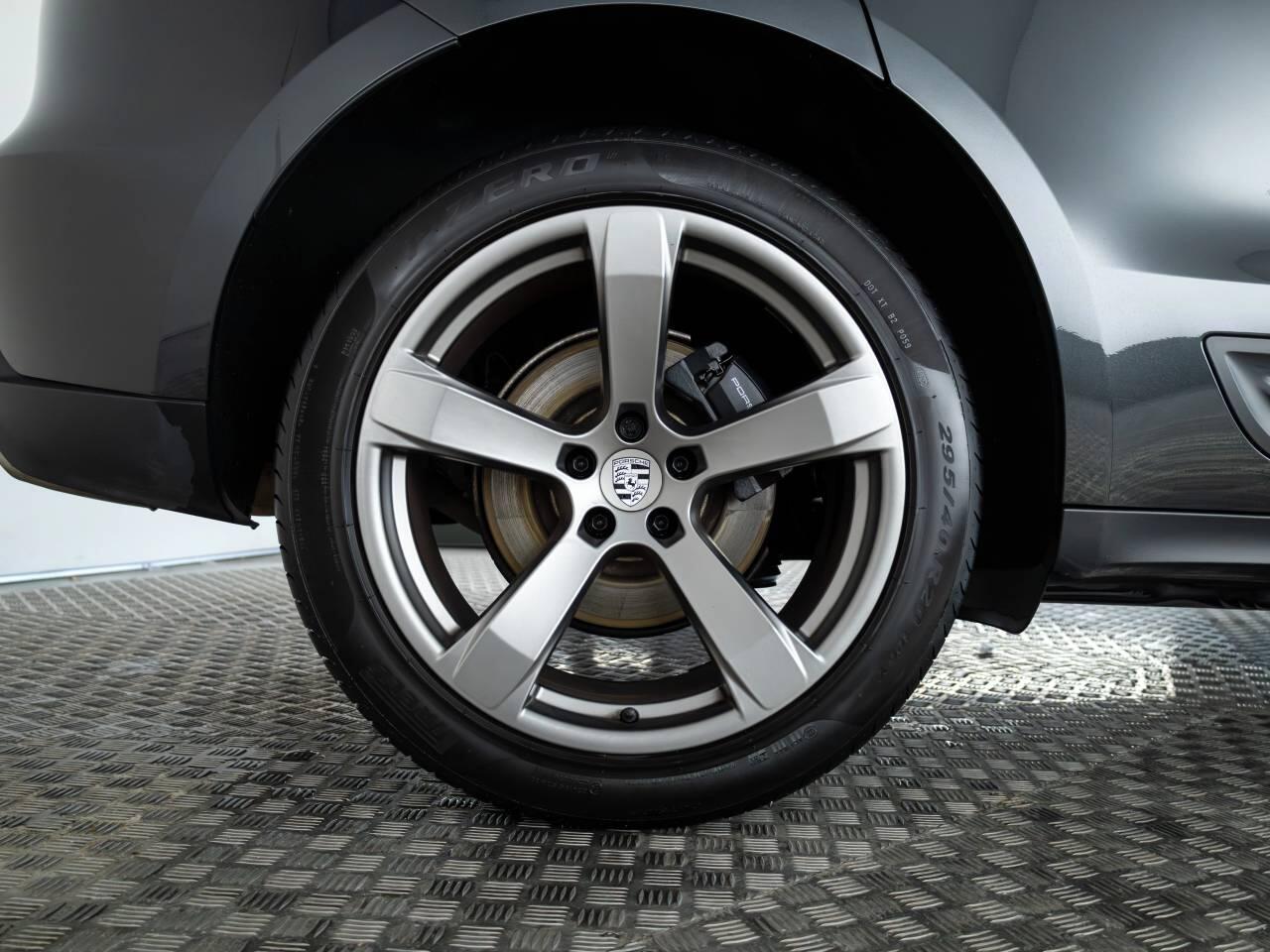 Used Porsche Macan 2022 for sale - 77092243: Photo 6