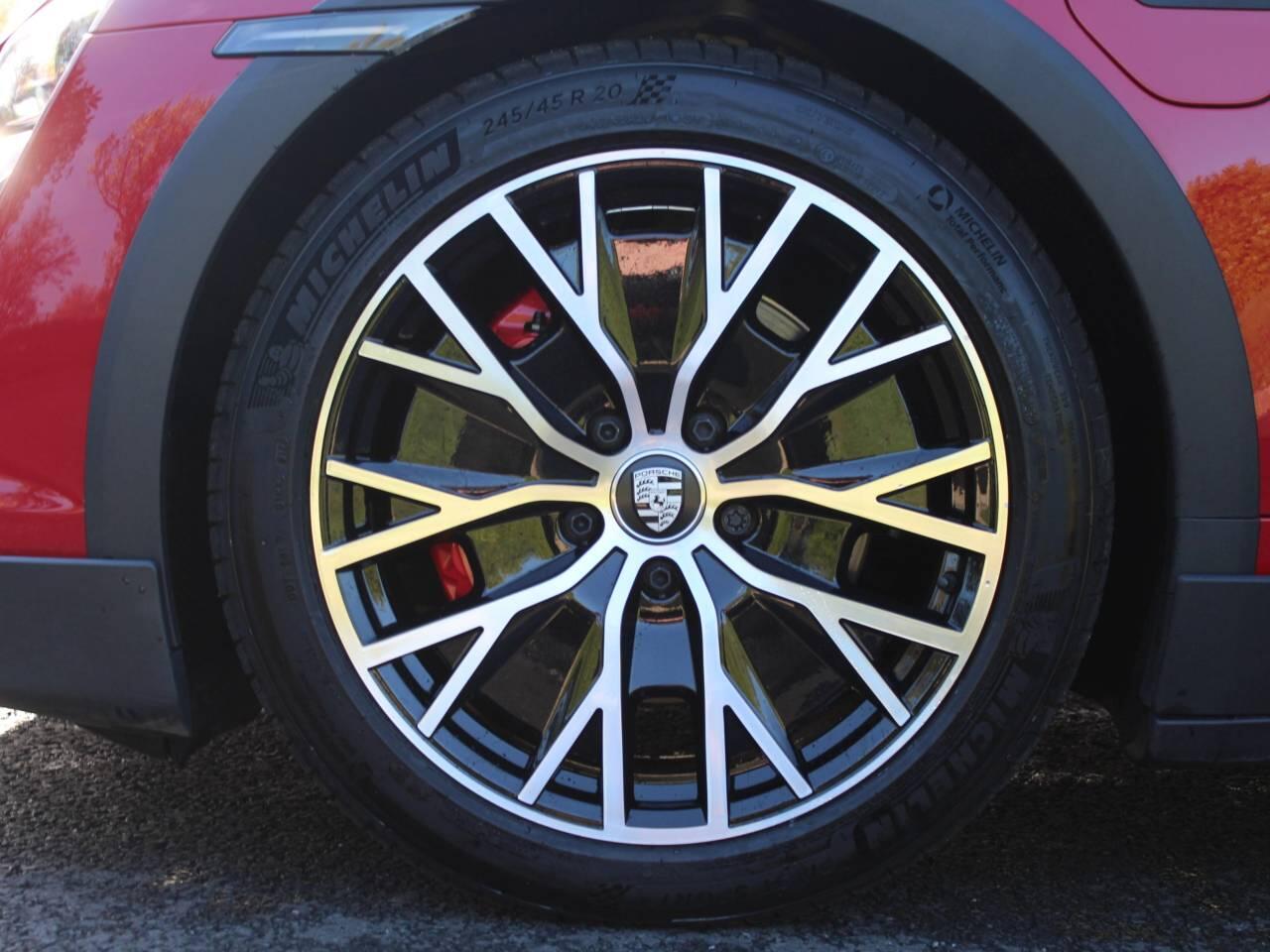 Used Porsche Taycan 2023 for sale - 77145564: Photo 6