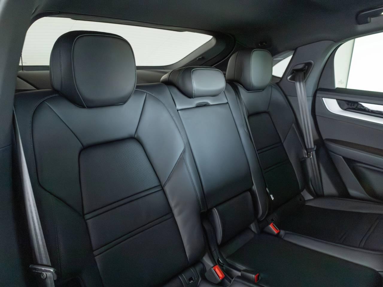 Used Porsche Cayenne 2025 for sale - 78190250: Photo 5