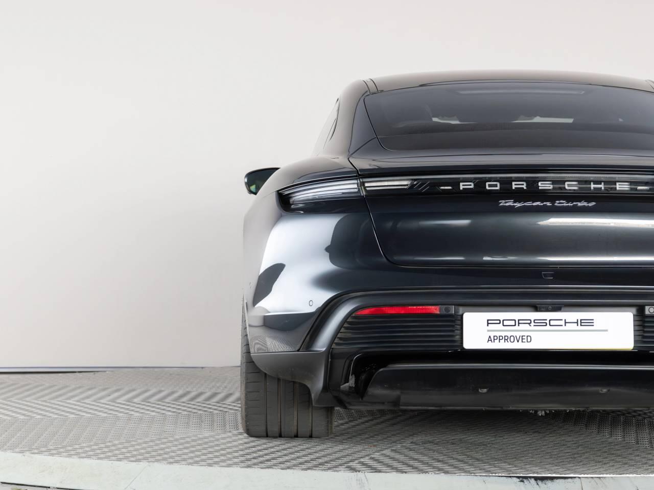 Used Porsche Taycan 2020 for sale - 78190271: Photo 12