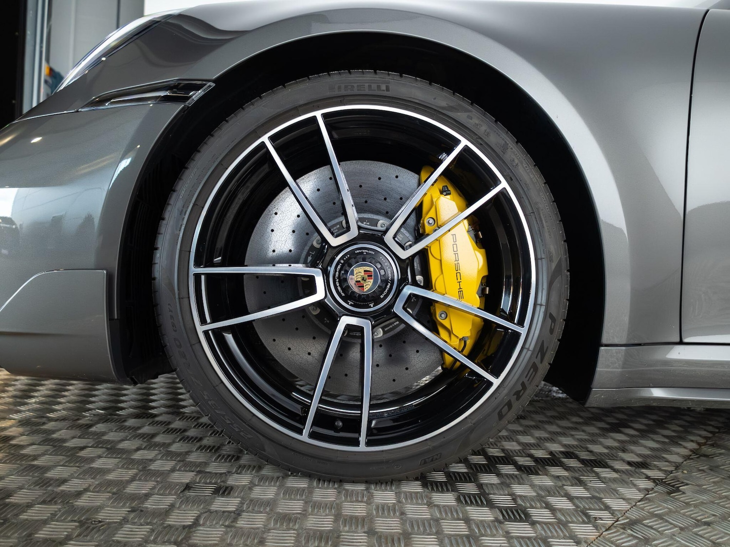 Used Porsche 911 2021 for sale - 77257952: Photo 4