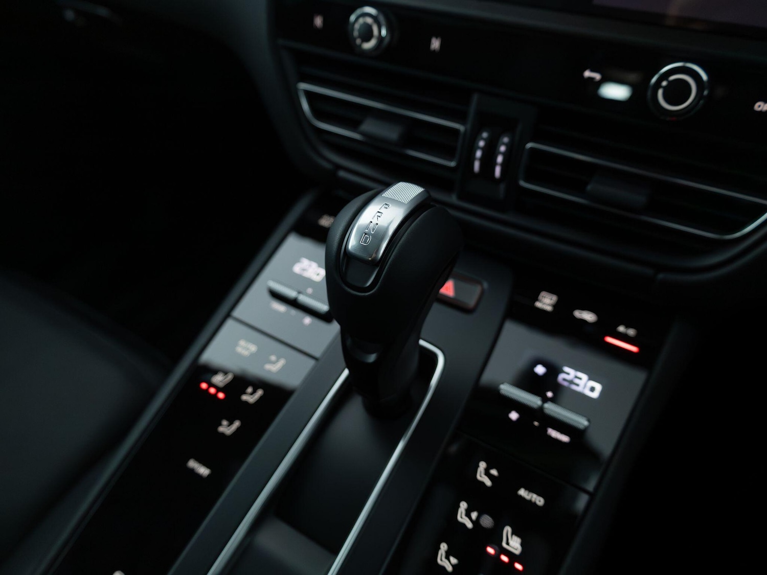 Used Porsche Macan 2026 for sale - 77649631: Photo 11