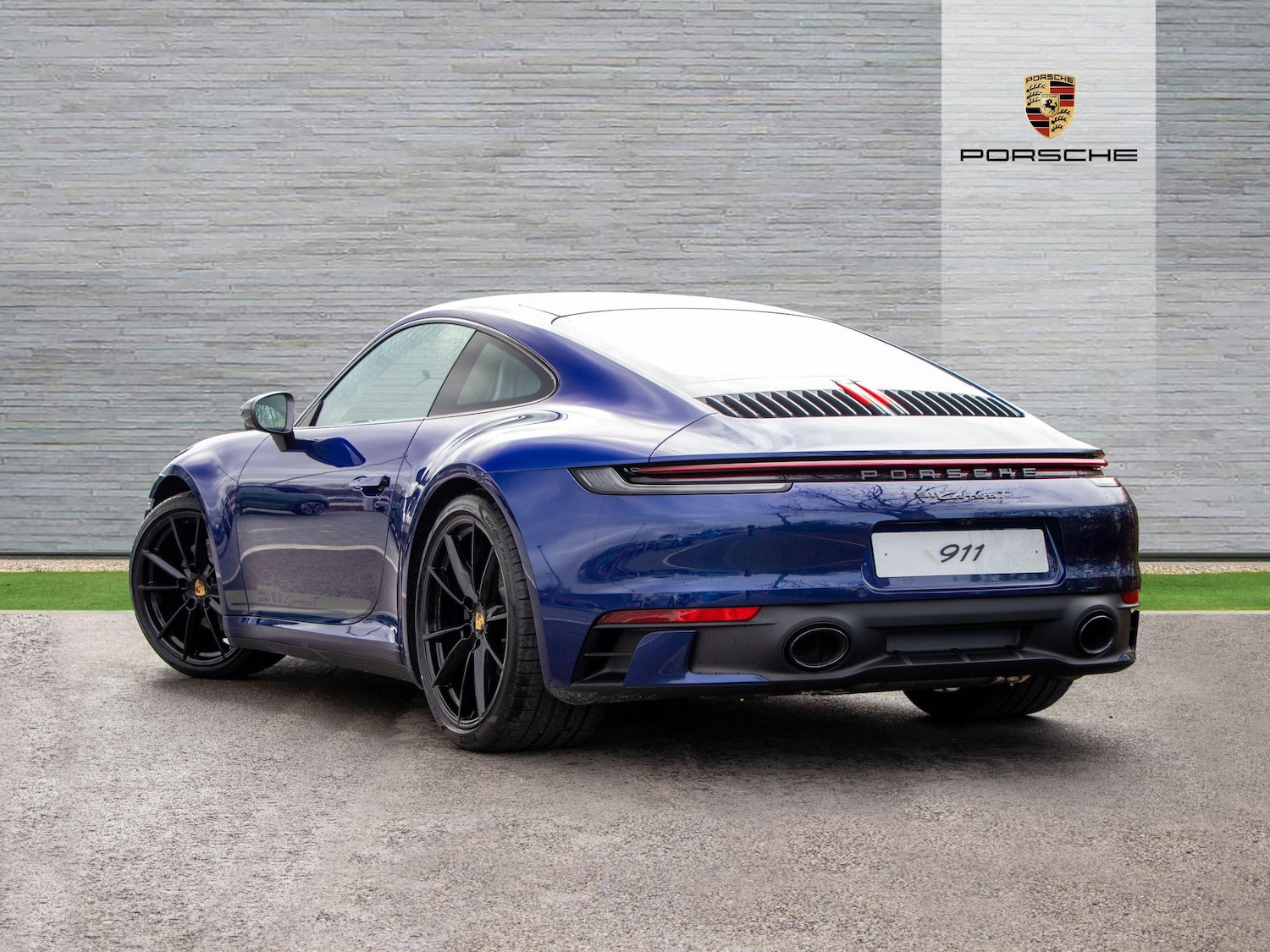 Used Porsche 911 2025 for sale - 76410396: Photo 2