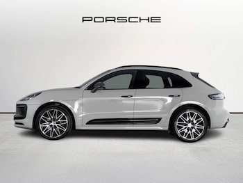 Used Porsche Macan 2023 for sale - 76231251: Photo