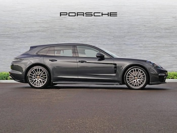 Used Porsche Panamera 2022 for sale - 76675372: Photo