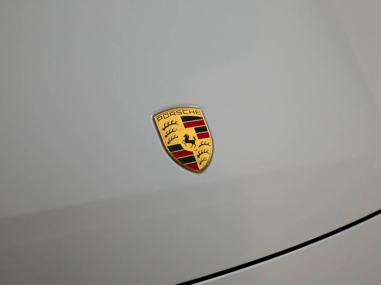 Used Porsche Taycan 2022 for sale - 76674790: Photo 12