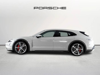 Used Porsche Taycan 2022 for sale - 76674790: Photo