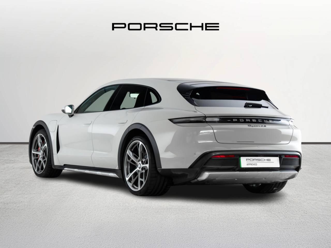 Used Porsche Taycan 2022 for sale - 76674790: Photo 3