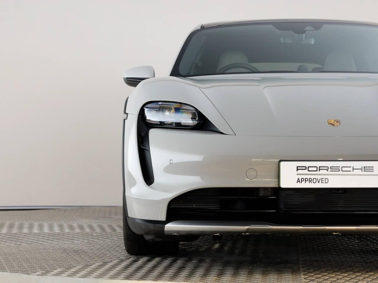 Used Porsche Taycan 2022 for sale - 76674790: Photo 9