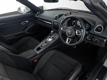 Used Porsche Boxster 2023 for sale - 76675740: Photo