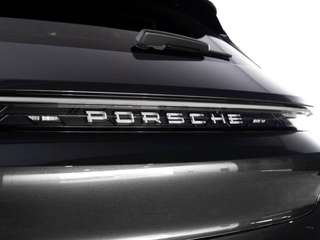 Used Porsche Taycan 2025 for sale - 76679915: Photo 11