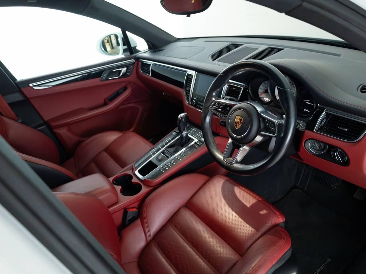 Used Porsche Macan 2016 for sale - 78190249: Photo 4