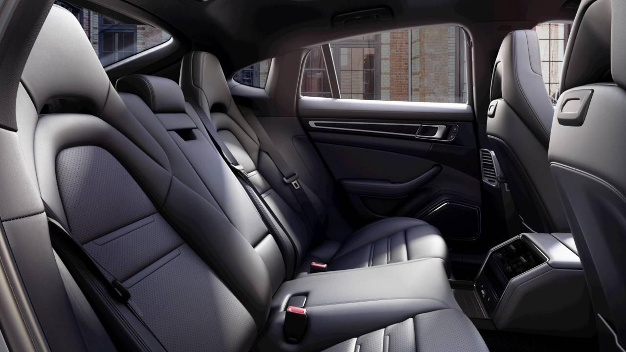 Used Porsche Panamera 2023 for sale - 76772967: Photo 6