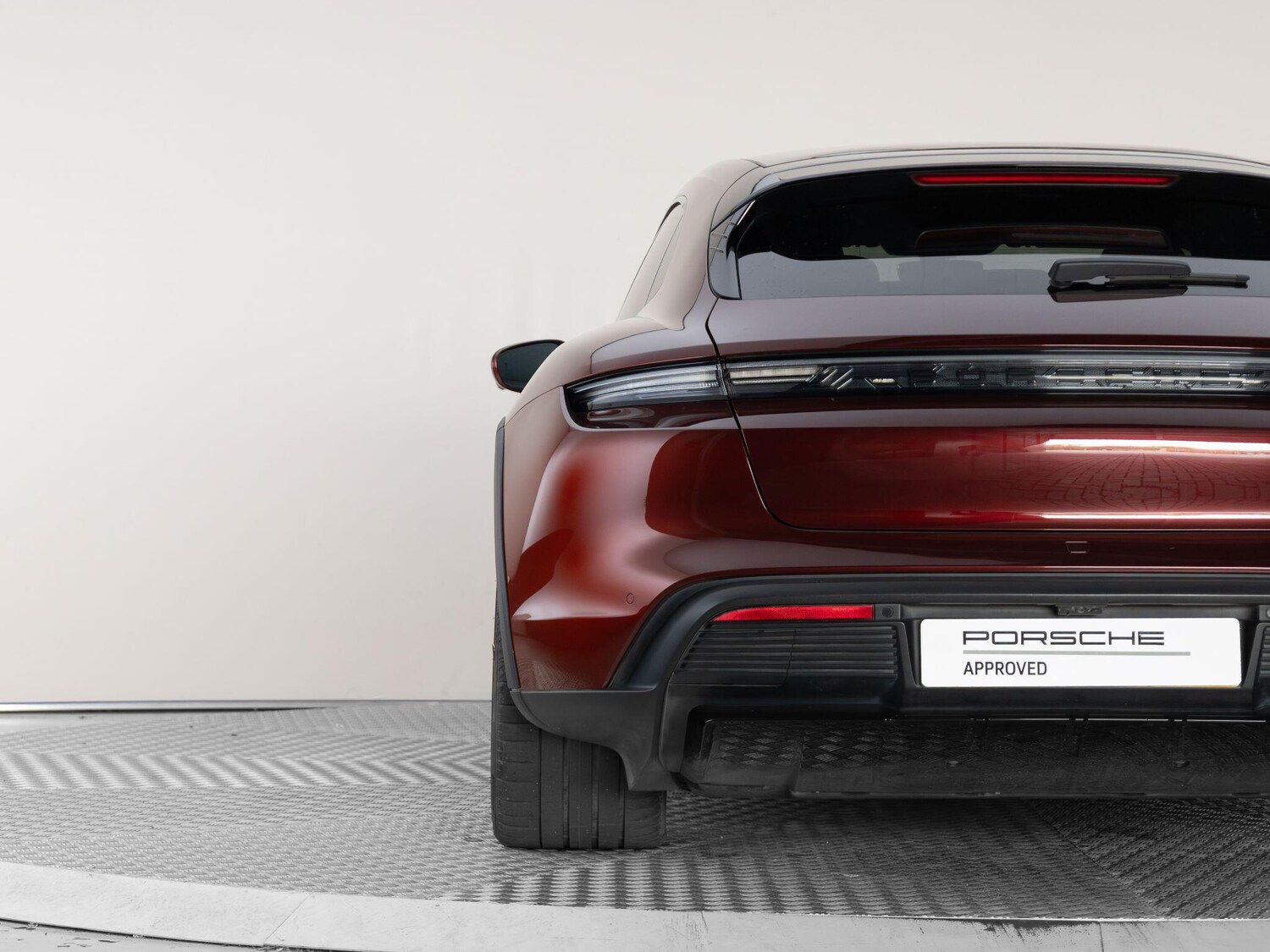 Used Porsche Taycan 2021 for sale - 78118079: Photo 10