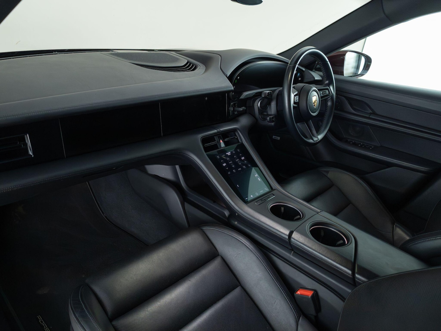 Used Porsche Taycan 2021 for sale - 78118079: Photo 3