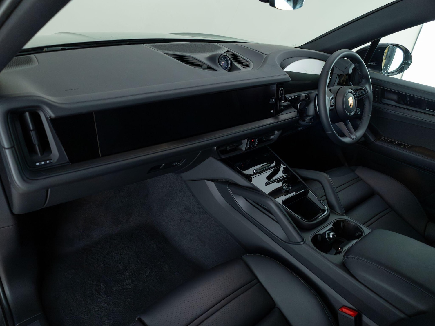 Used Porsche Cayenne 2026 for sale - 77649635: Photo 3