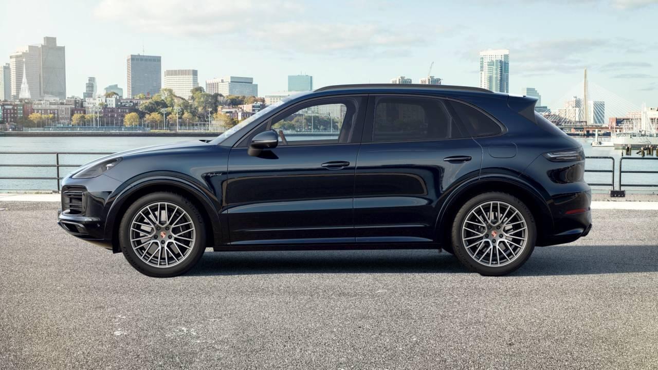 Used Porsche Cayenne 2022 for sale - 76717051: Photo 2