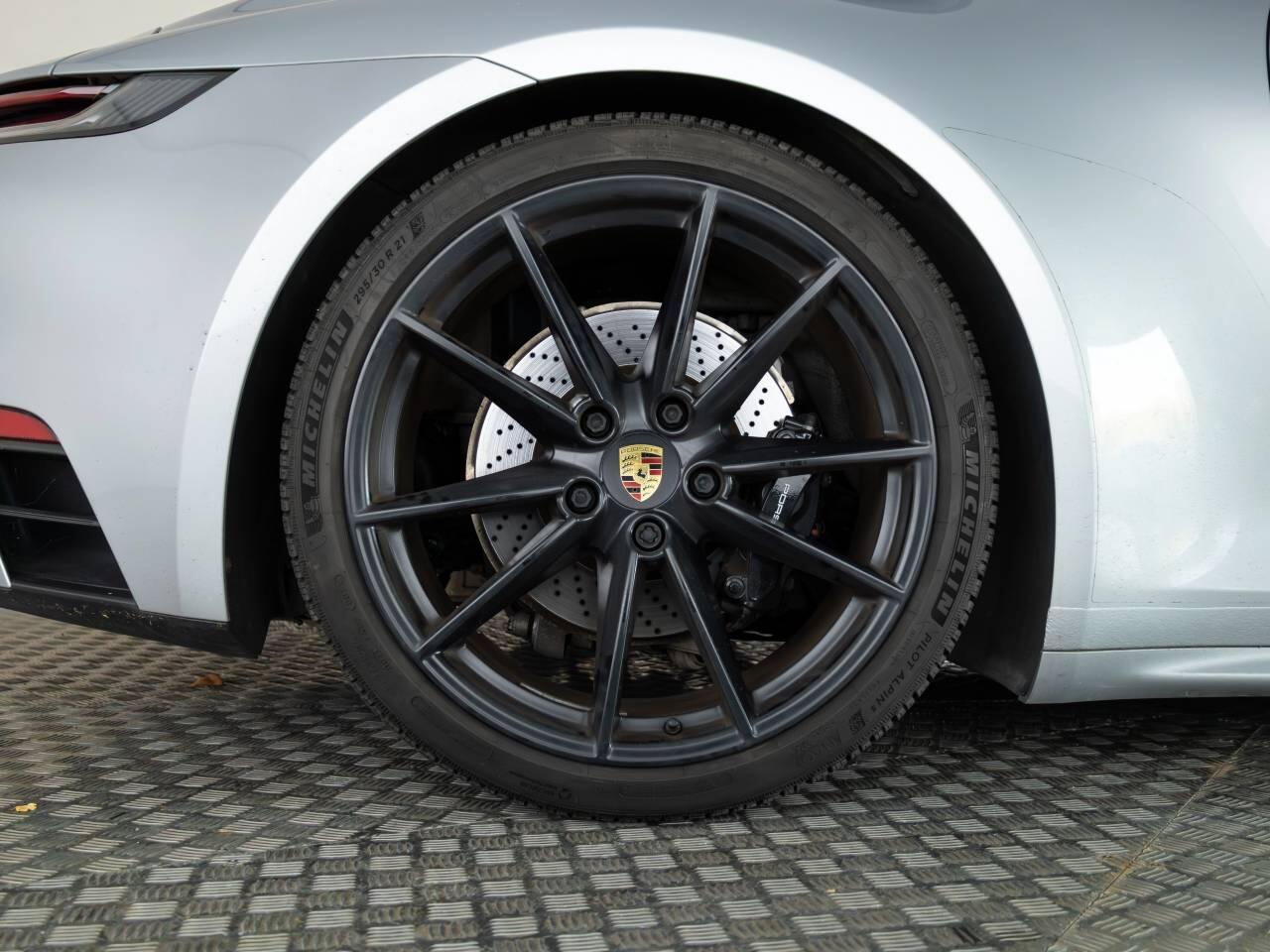 Used Porsche 911 2020 for sale - 76691257: Photo 6