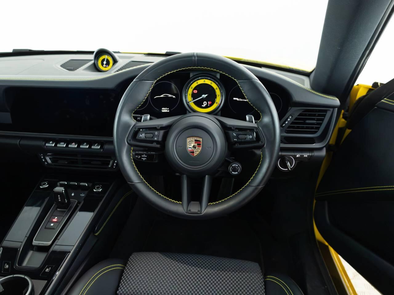 Used Porsche 911 2023 for sale - 77673387: Photo 11