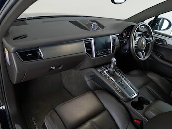 Used Porsche Macan 2017 for sale - 77193271: Photo