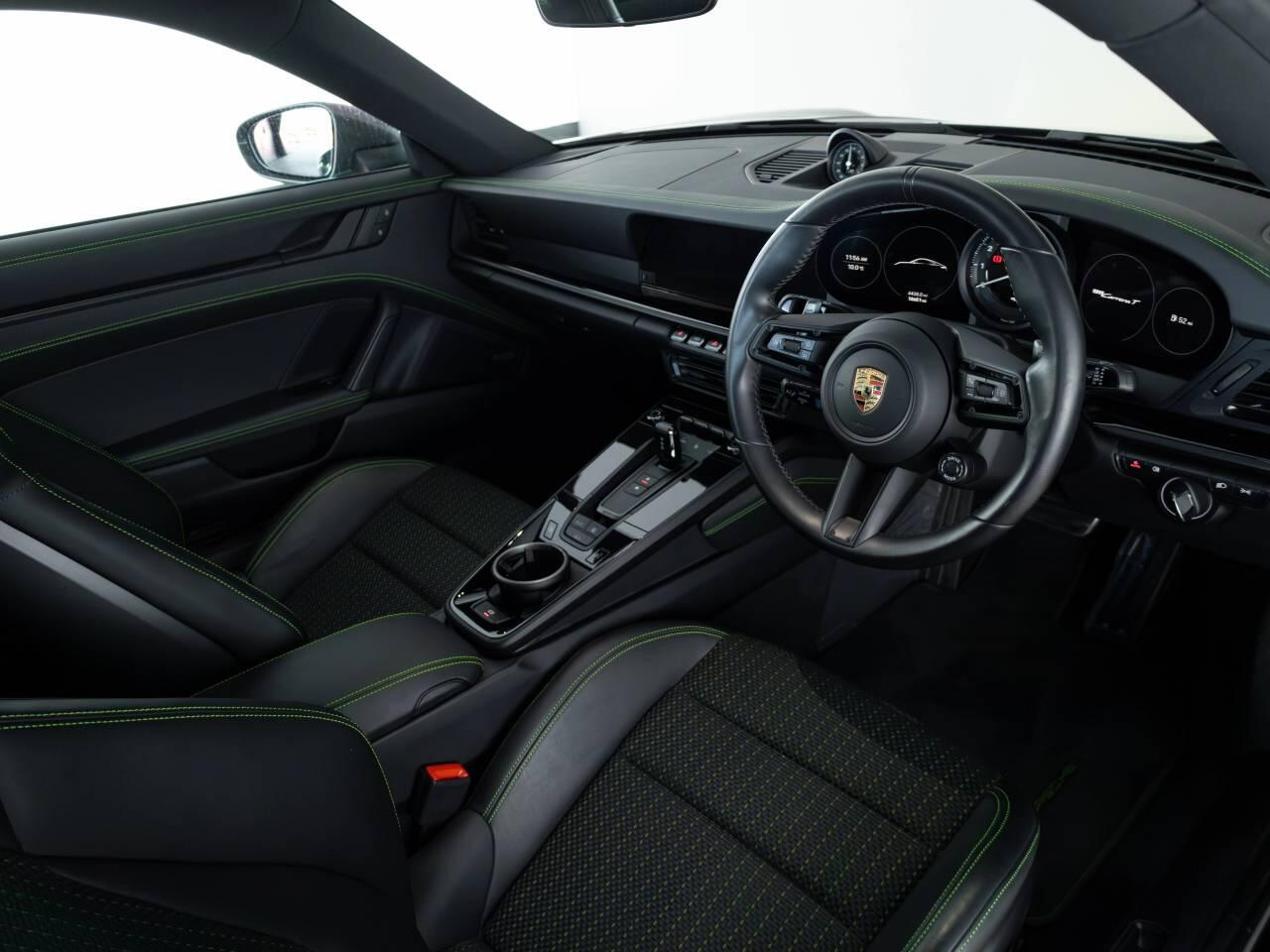 Used Porsche 911 2023 for sale - 77980144: Photo 4