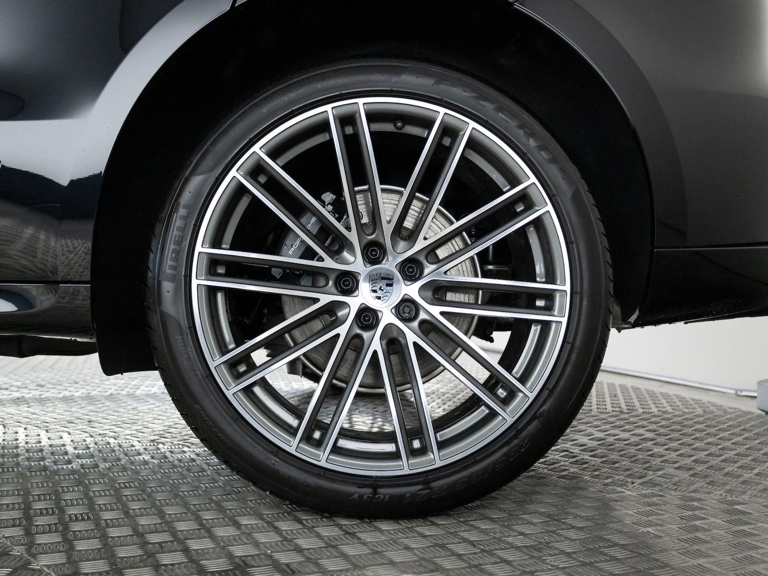 Used Porsche Macan 2025 for sale - 78036588: Photo 4