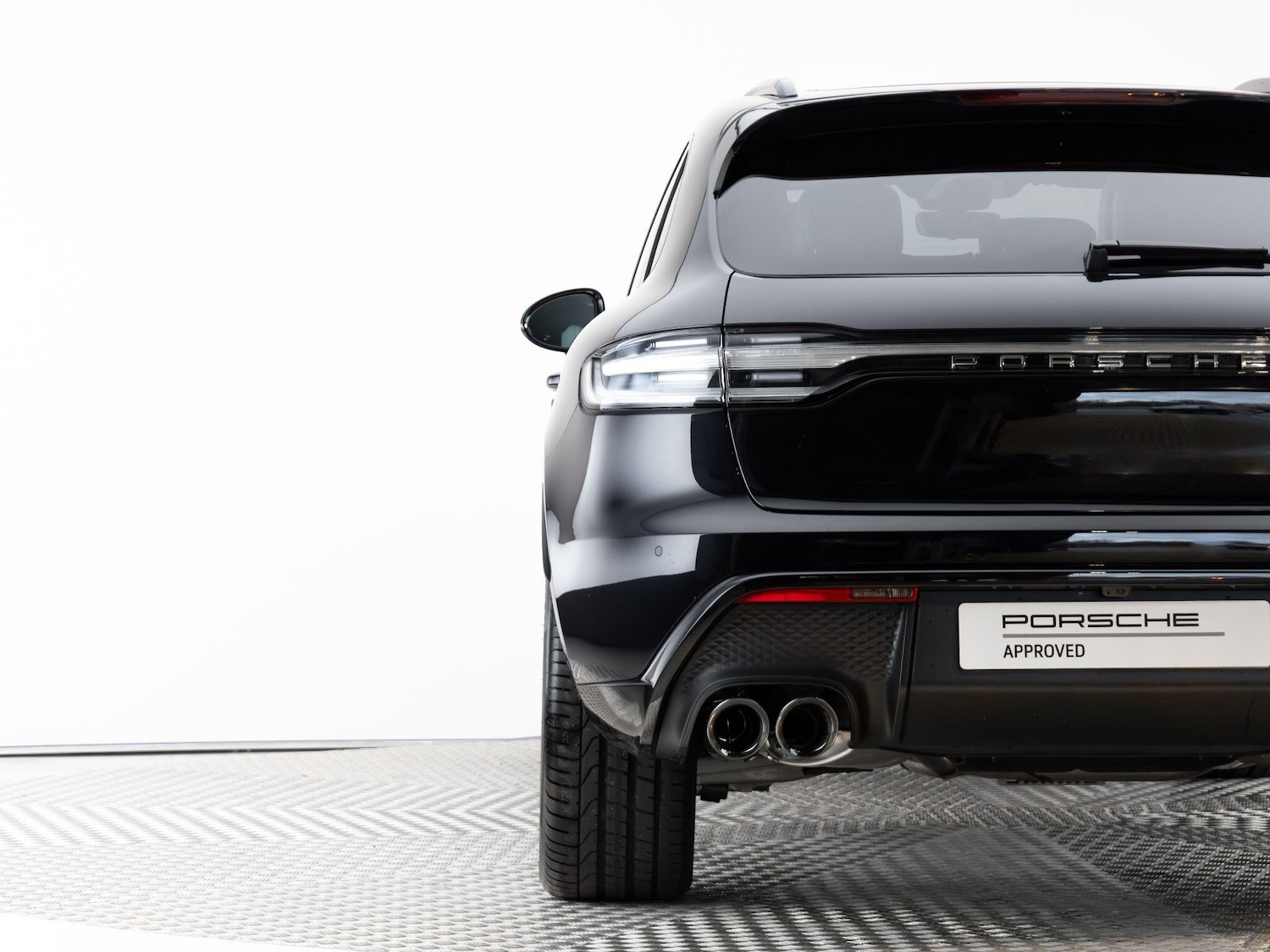 Used Porsche Macan 2025 for sale - 78036588: Photo 9