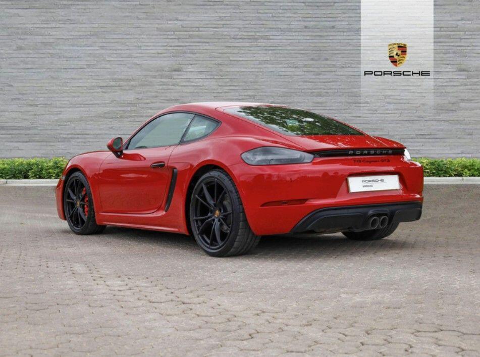 Used Porsche Cayman 2019 for sale - 76966438: Photo 2